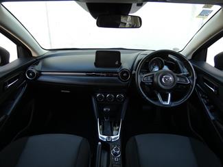 2017 Mazda DEMIO - Thumbnail