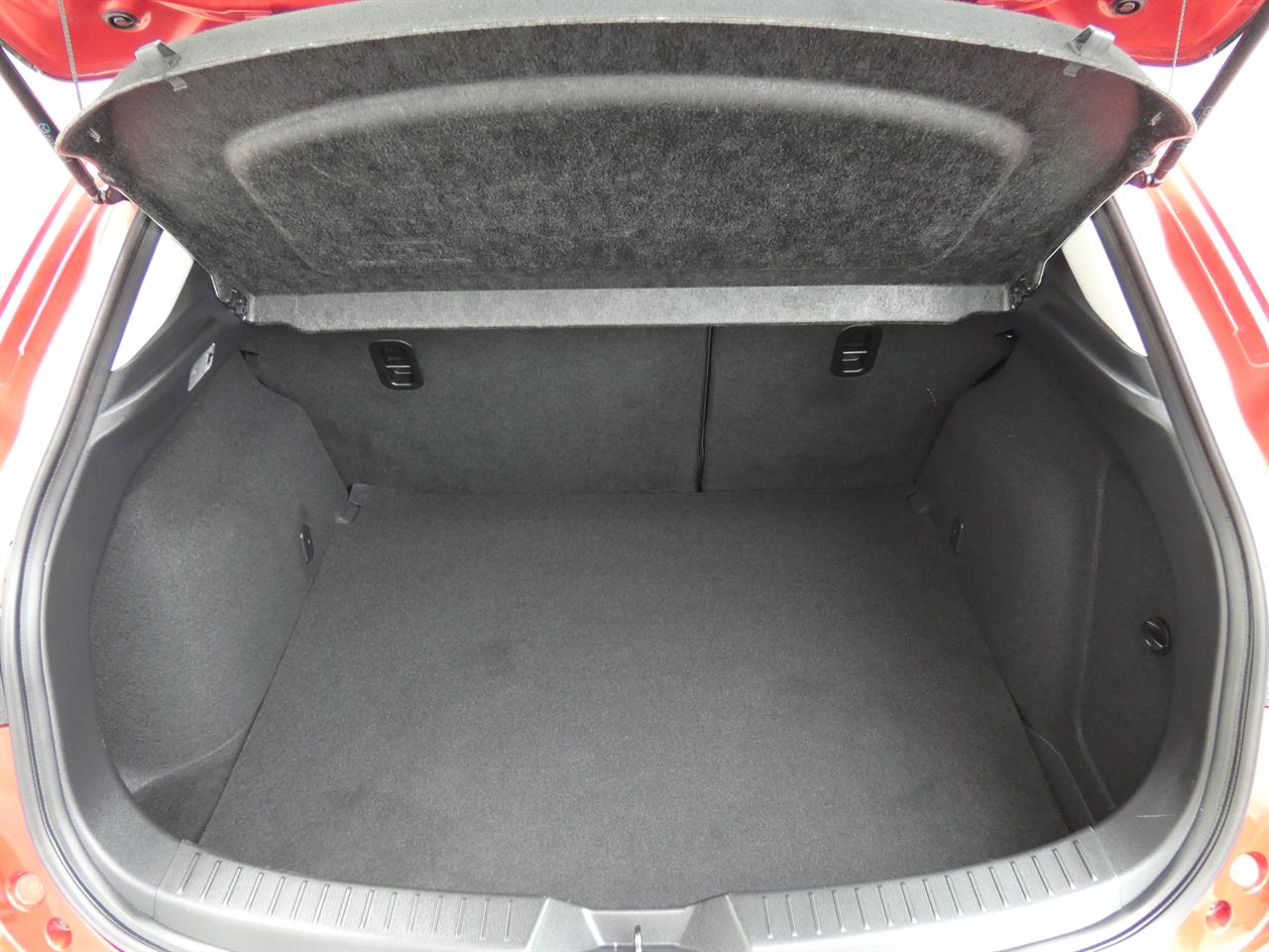 2016 Mazda AXELA