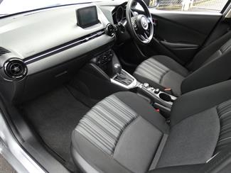 2020 Mazda 2 - Thumbnail