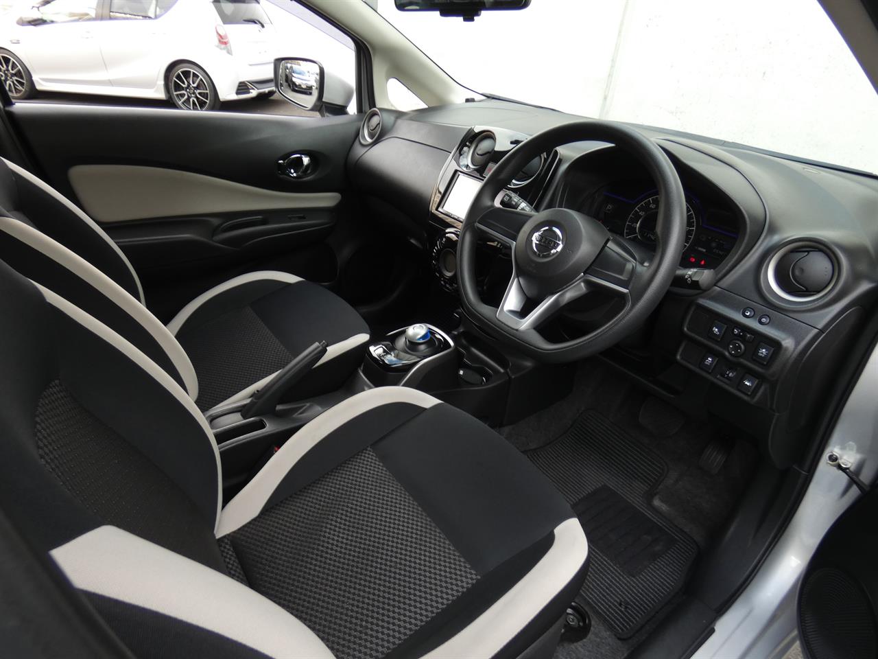 2020 Nissan NOTE