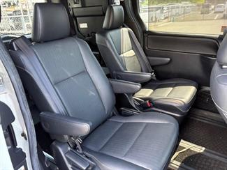 2016 Toyota Esquire - Thumbnail