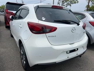 2020 Mazda 2 - Thumbnail