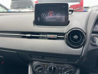 2020 Mazda 2 - Thumbnail