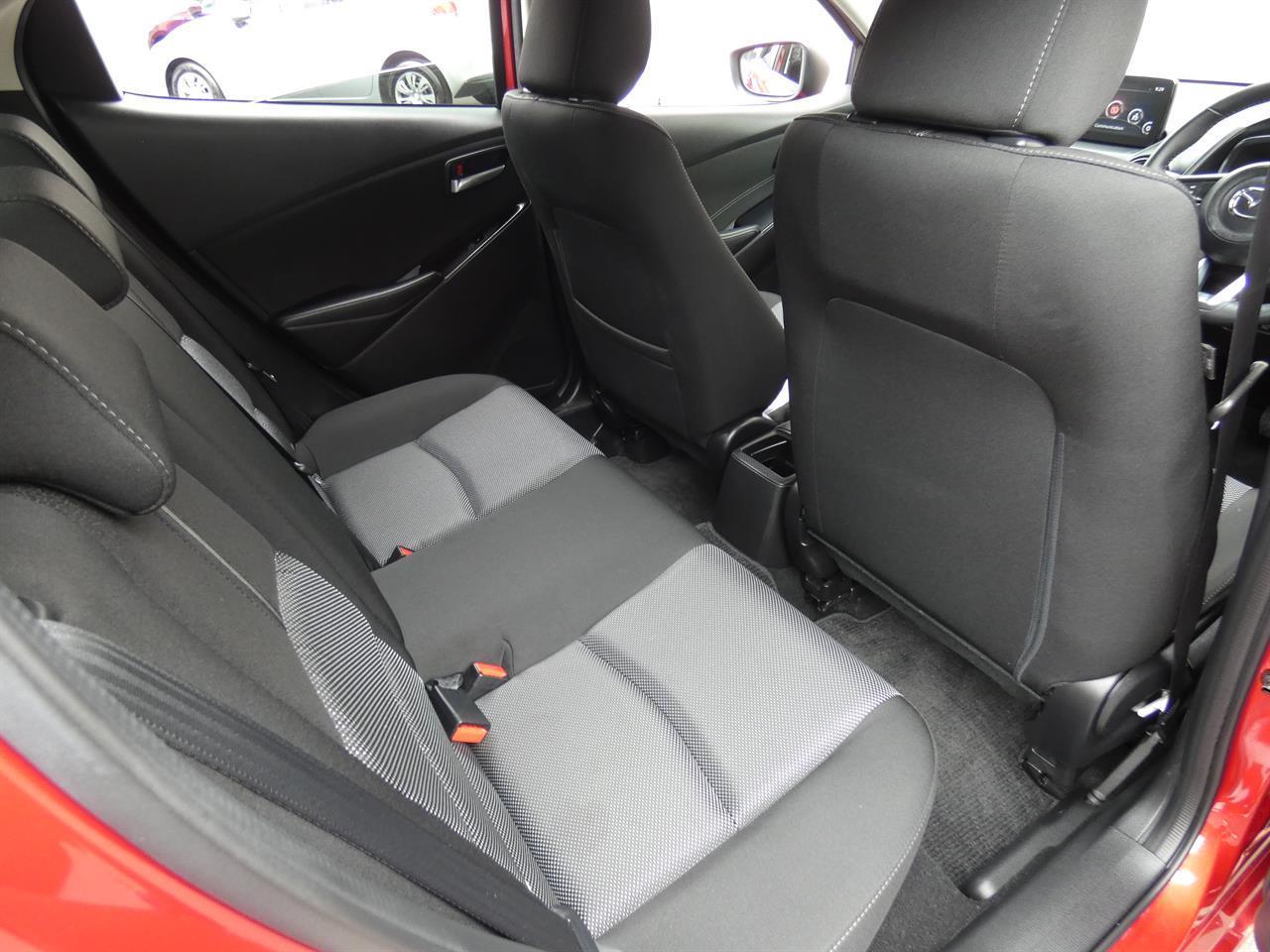 2017 Mazda DEMIO