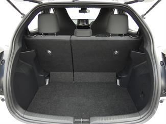 2021 Toyota YARIS - Thumbnail