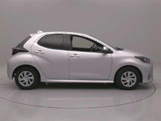 2021 Toyota YARIS - Thumbnail