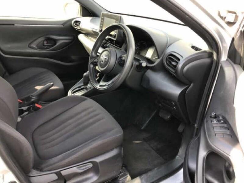 2021 Toyota YARIS