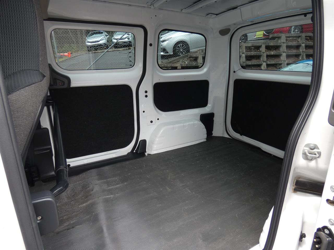 2021 Nissan NV200