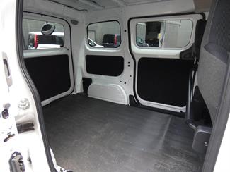 2021 Nissan NV200 - Thumbnail
