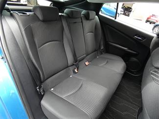 2019 Toyota Prius - Thumbnail