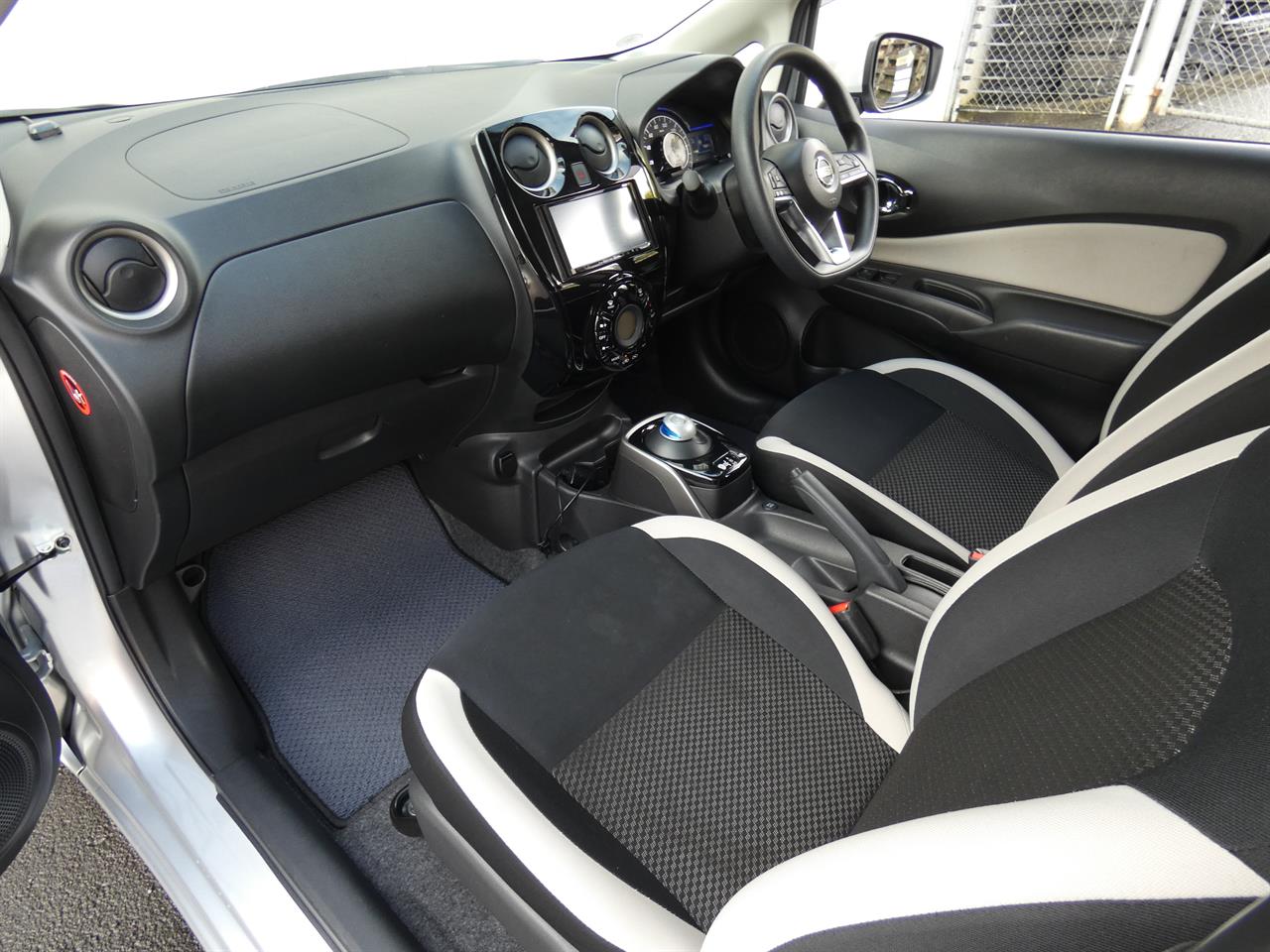 2020 Nissan NOTE