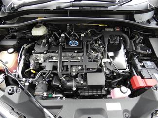 2017 Toyota C-HR - Thumbnail