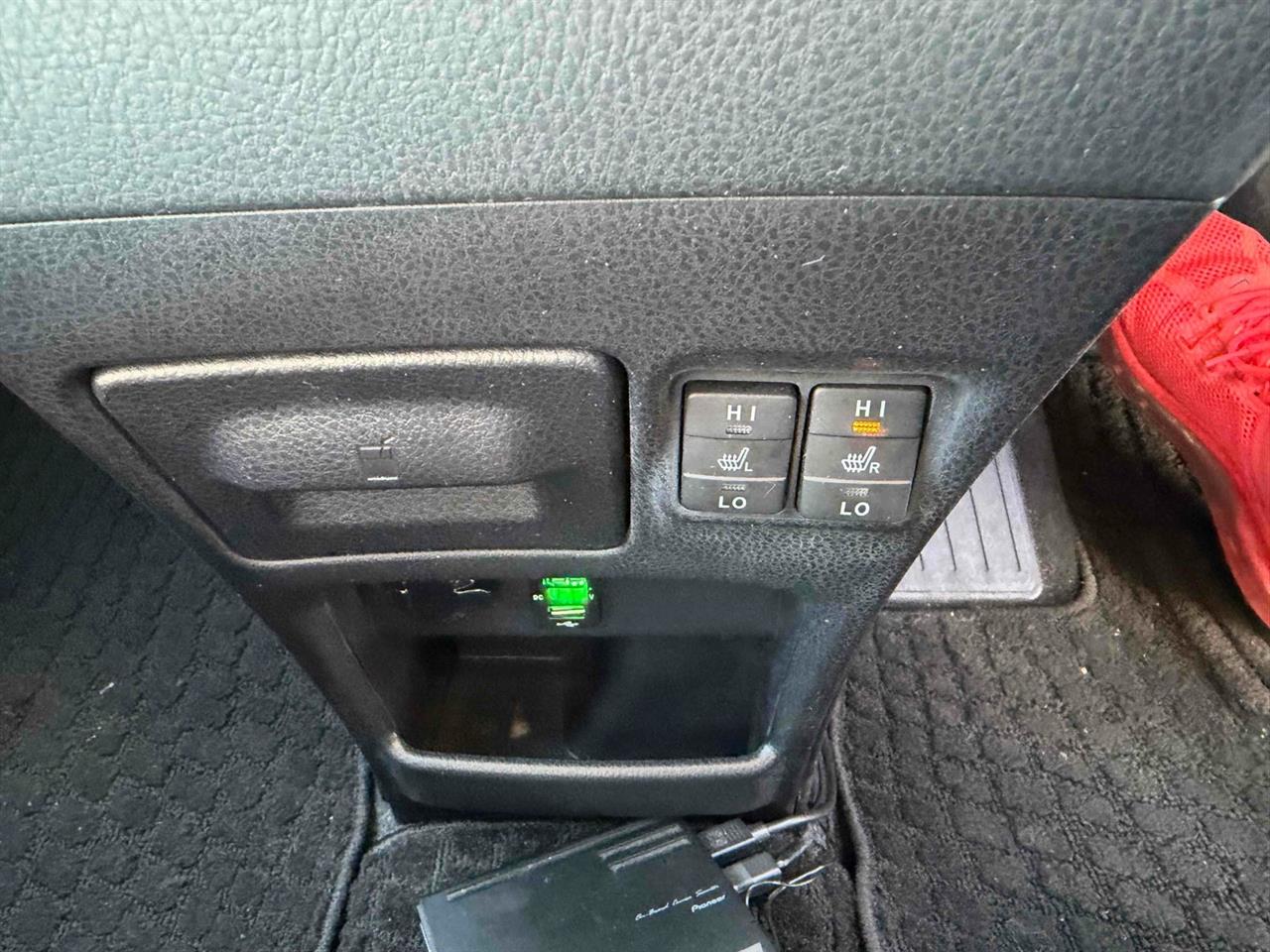 2015 Toyota Noah