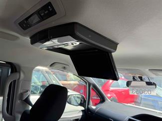 2015 Toyota Noah - Thumbnail