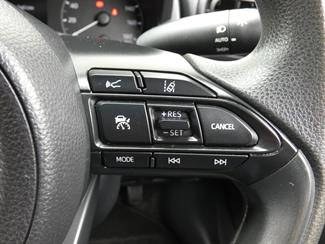 2021 Toyota YARIS - Thumbnail