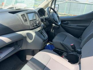 2020 Nissan NV200 - Thumbnail