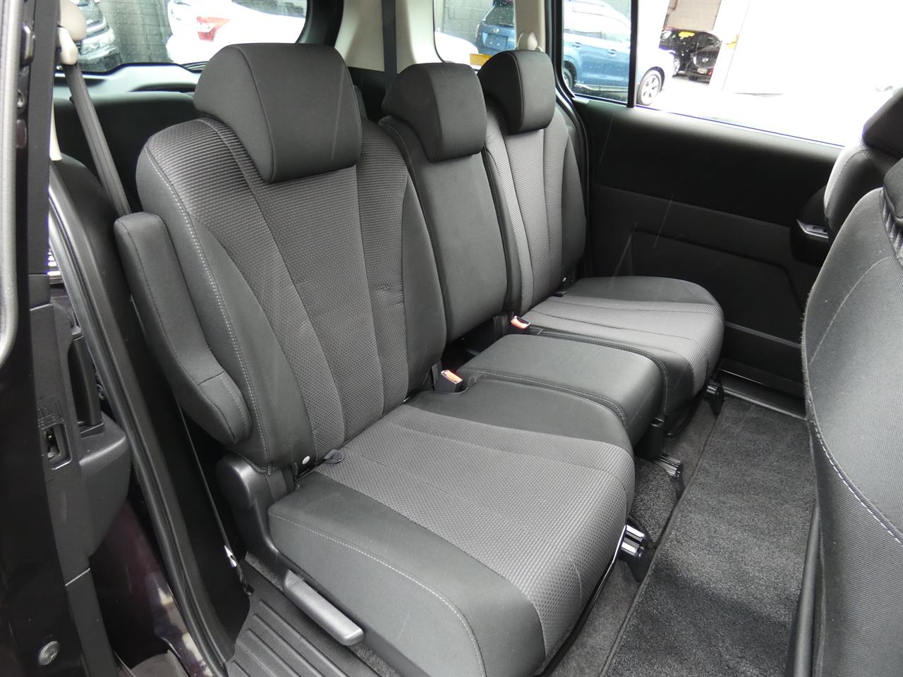 2017 Mazda Premacy