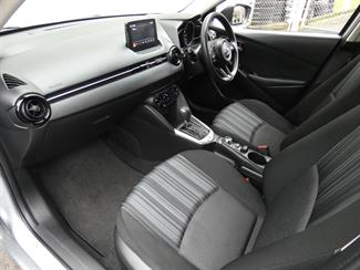 2020 Mazda 2 - Thumbnail
