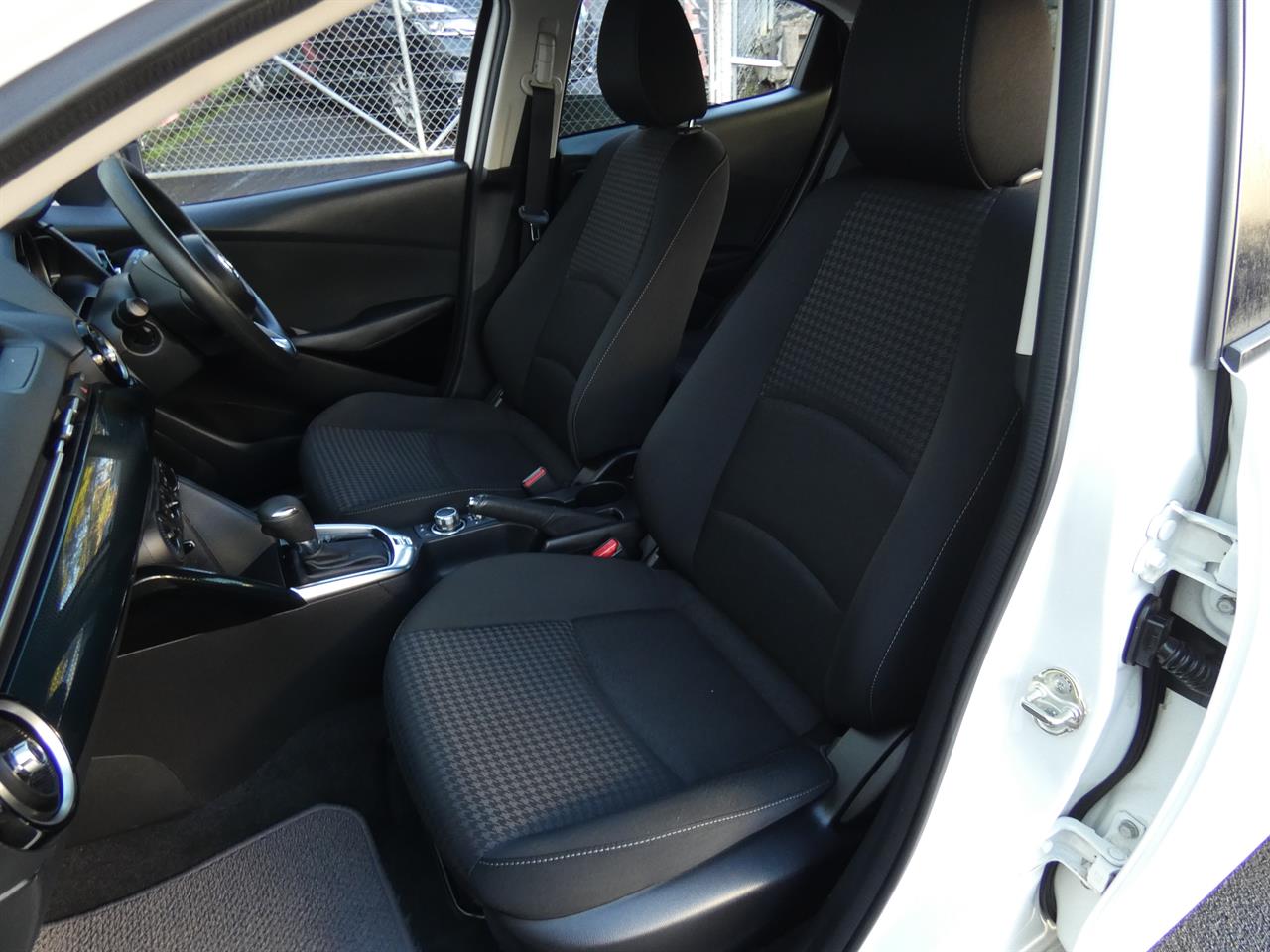2018 Mazda DEMIO