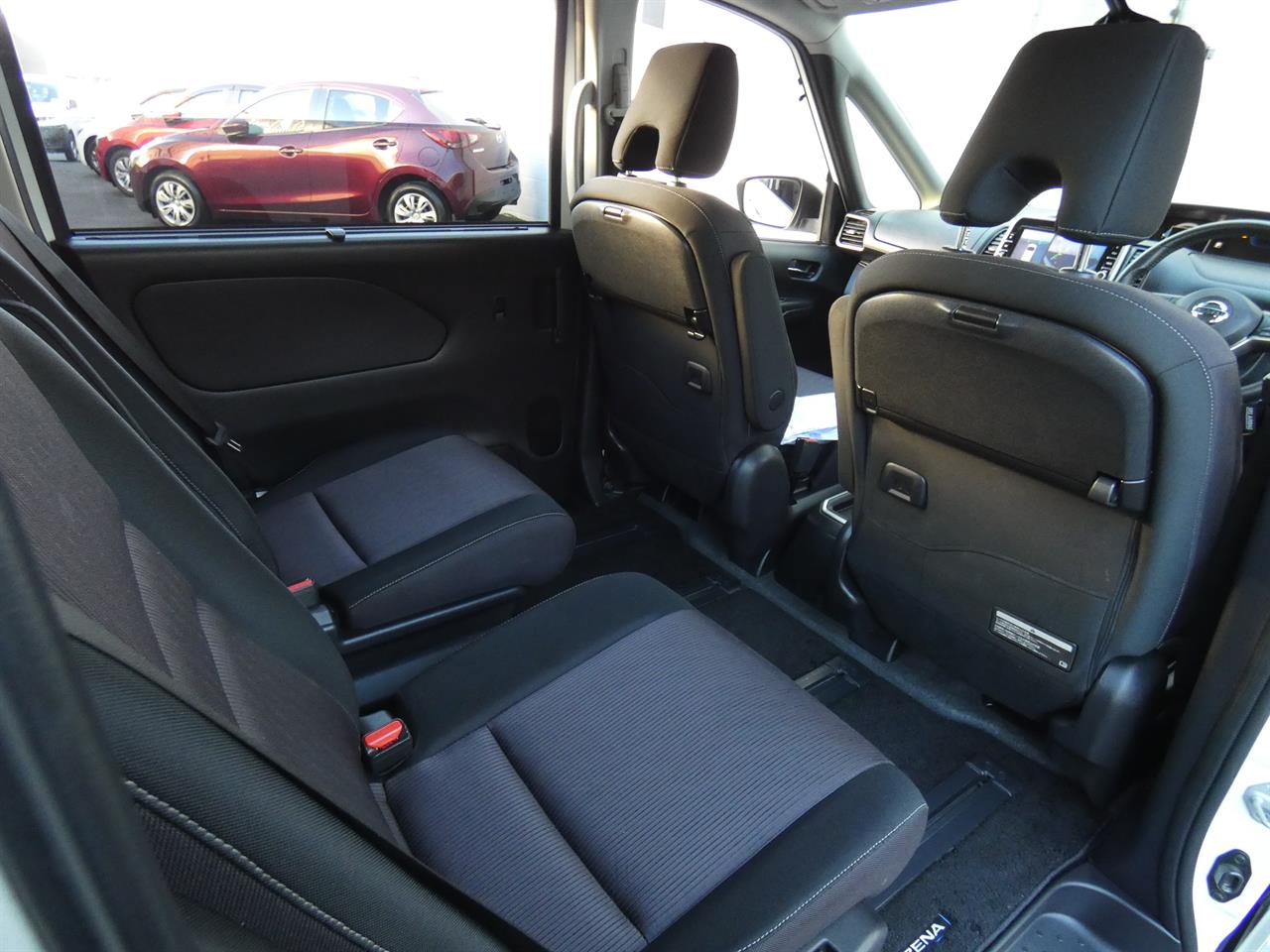 2018 Nissan SERENA