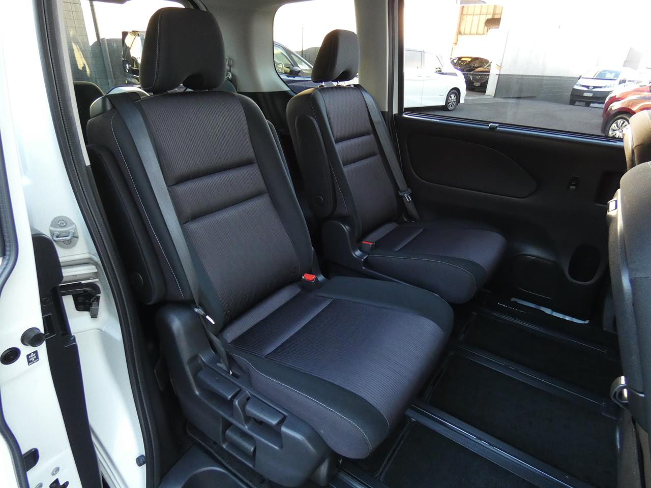 2018 Nissan SERENA