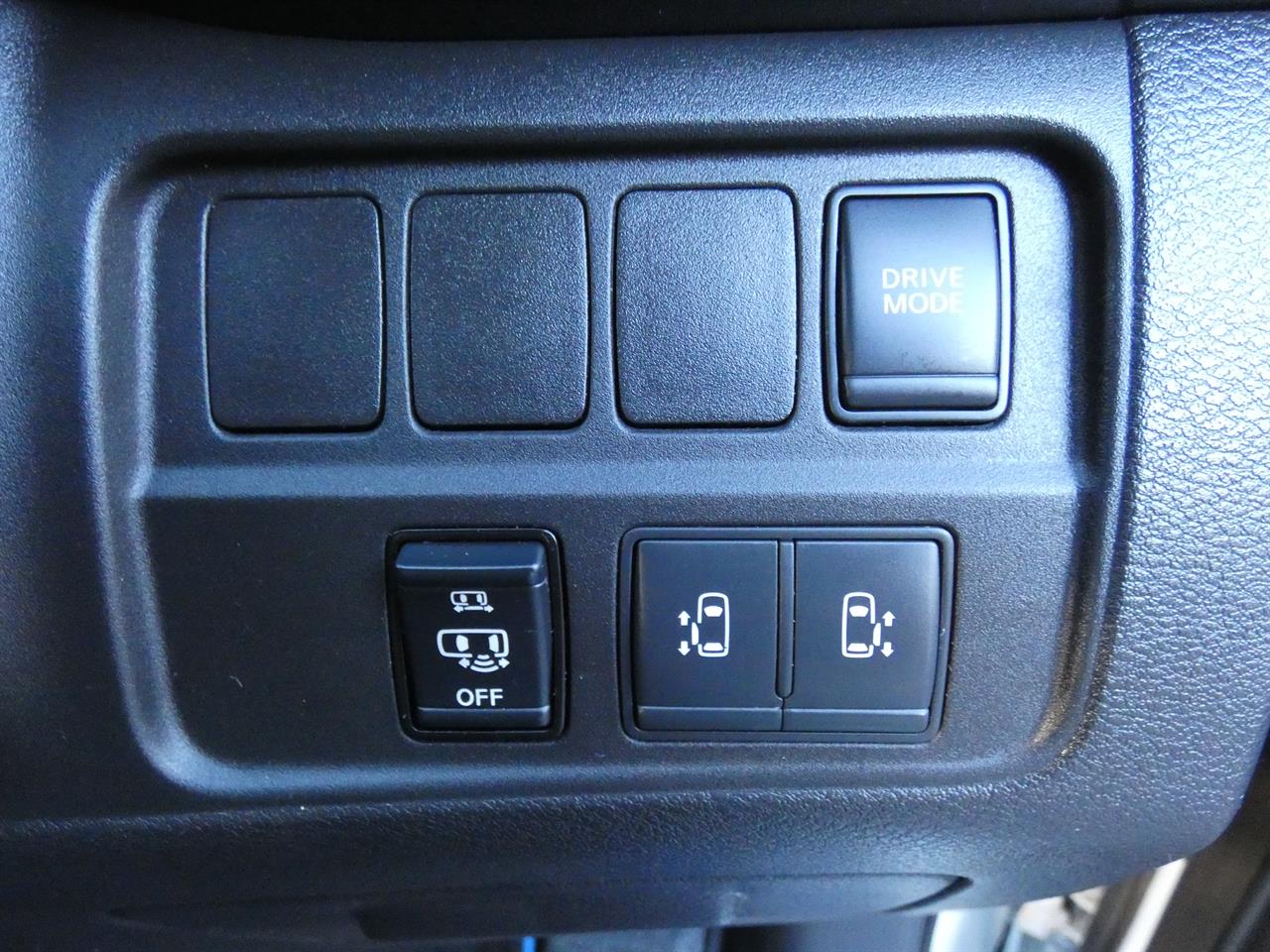 2018 Nissan SERENA