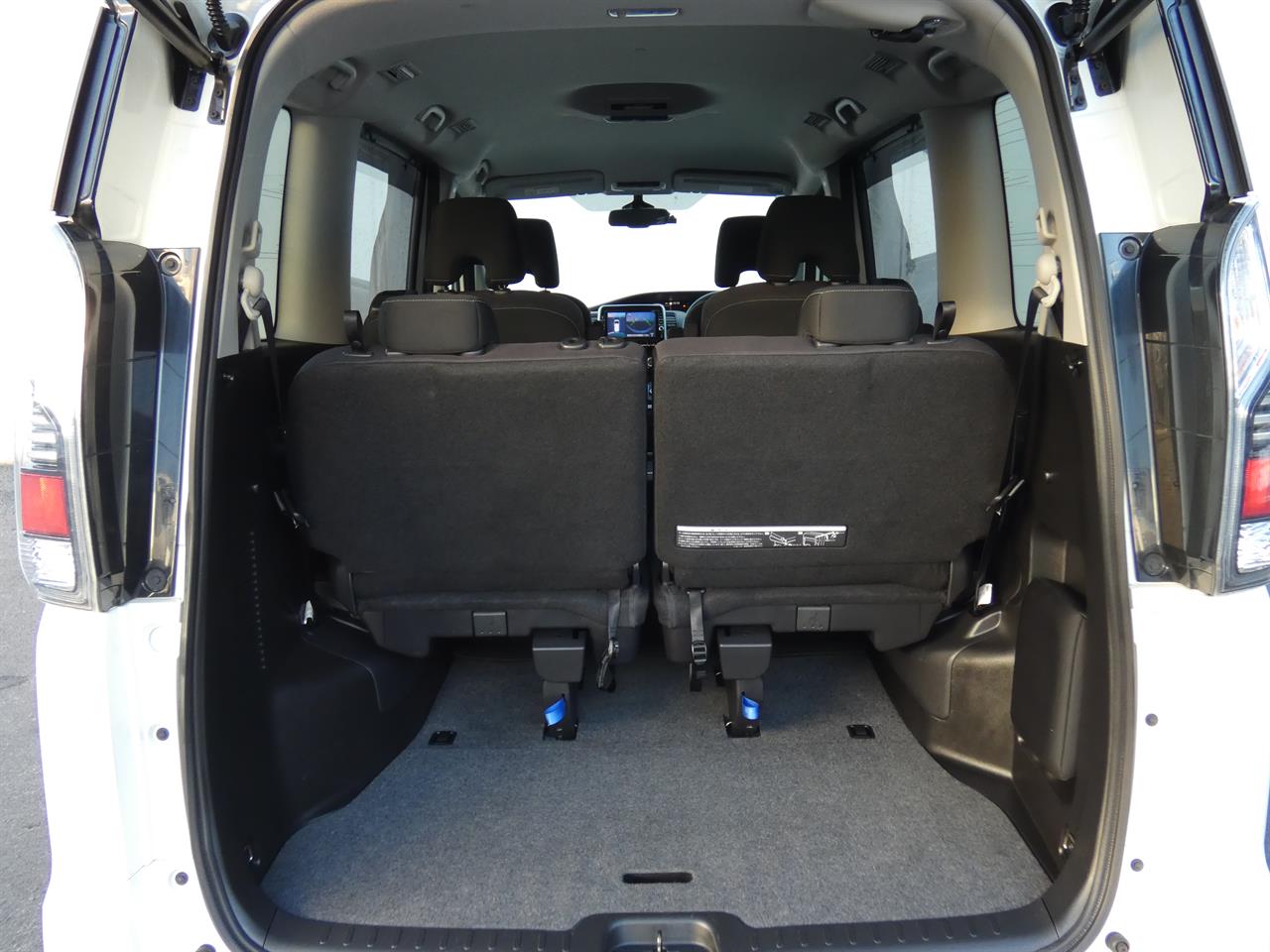 2018 Nissan SERENA