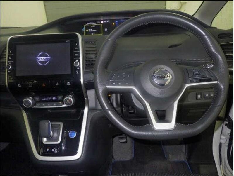 2018 Nissan SERENA