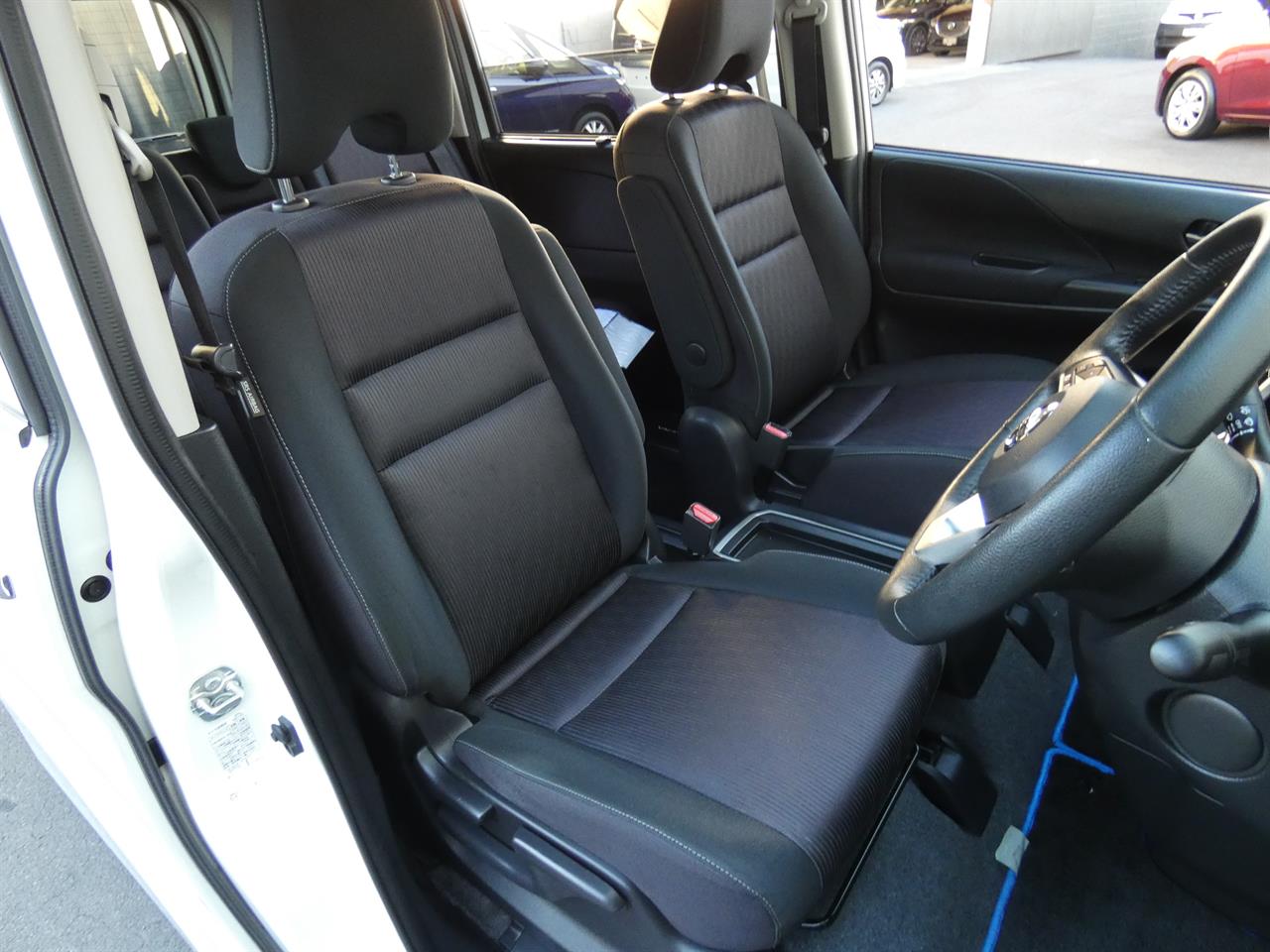 2018 Nissan SERENA