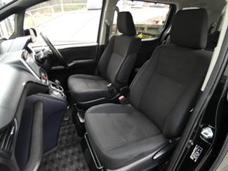 2014 Toyota Voxy - Thumbnail