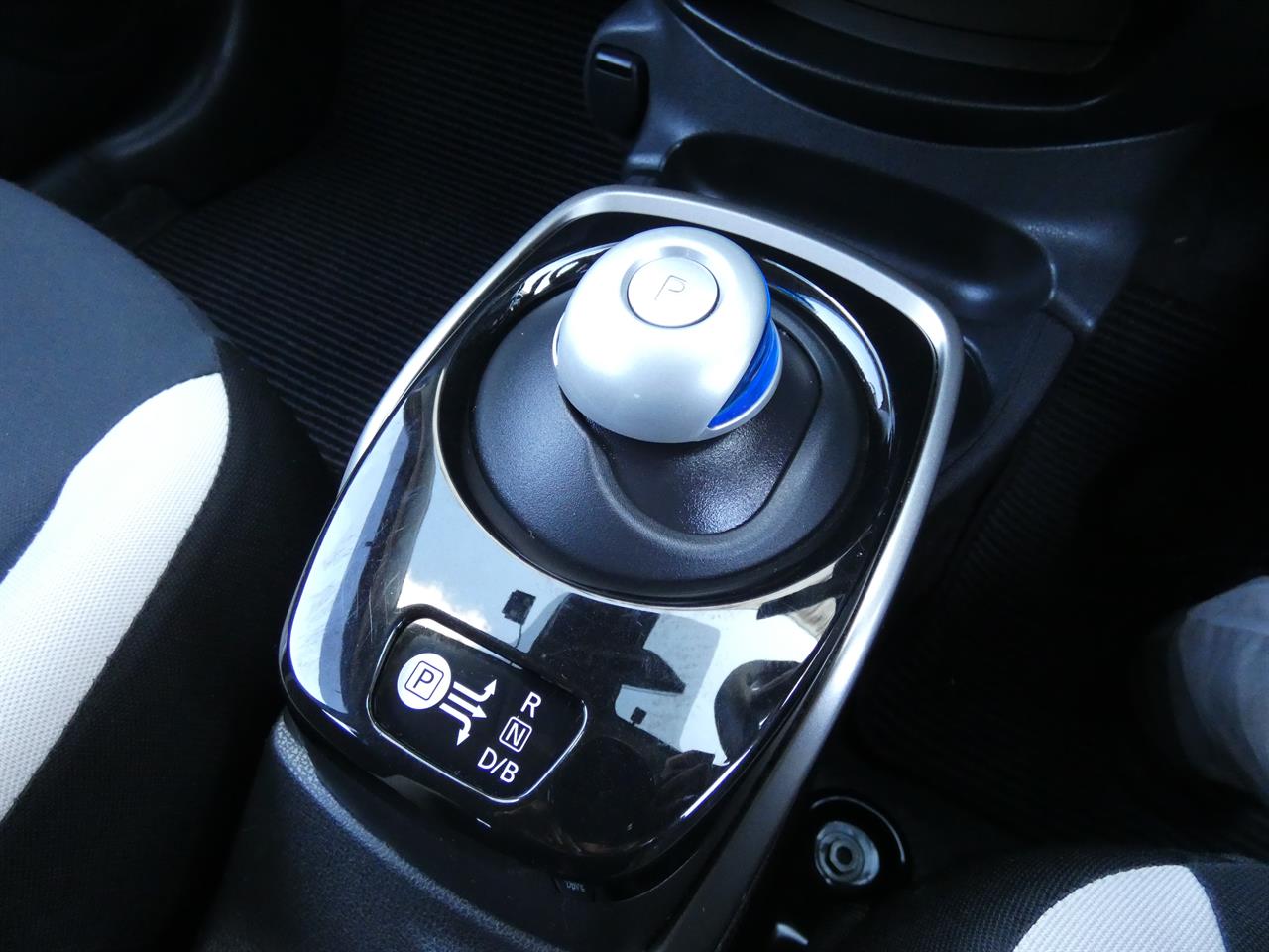 2020 Nissan NOTE