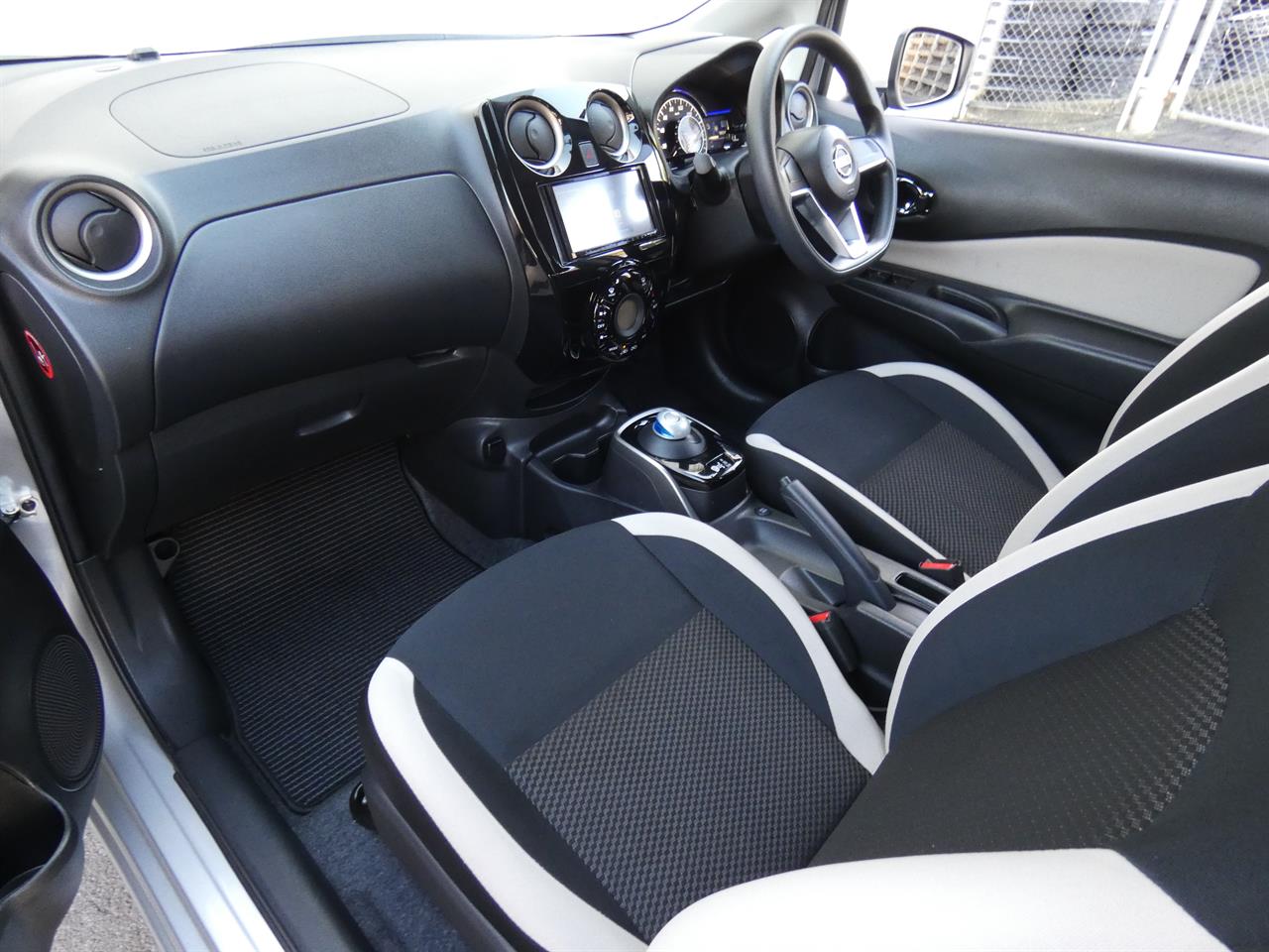 2020 Nissan NOTE
