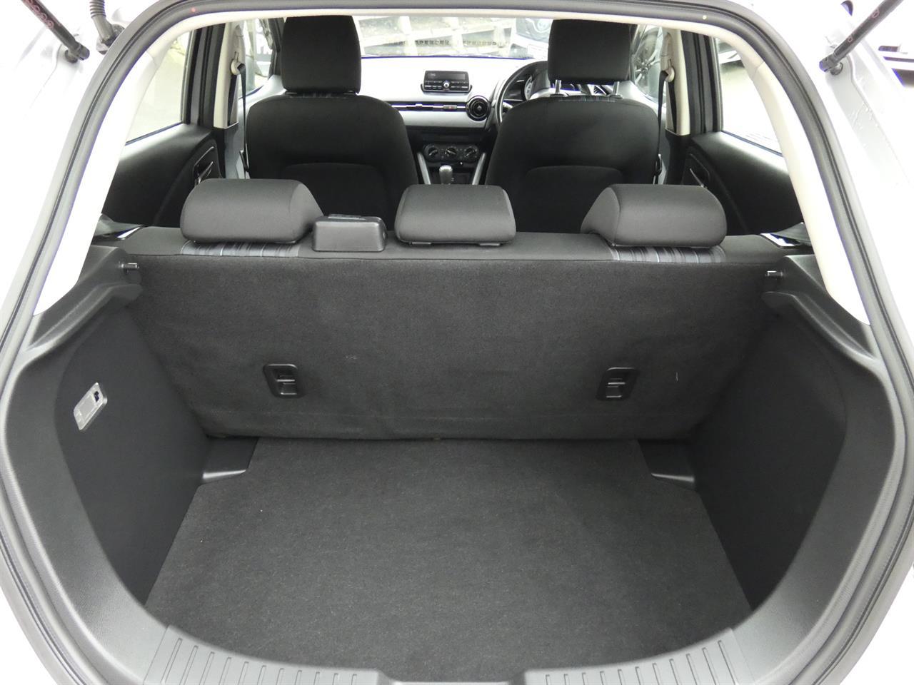 2016 Mazda DEMIO