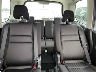 2018 Nissan SERENA - Thumbnail