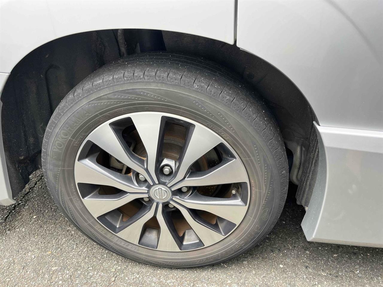 2018 Nissan SERENA