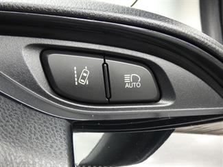 2017 Toyota VITZ - Thumbnail