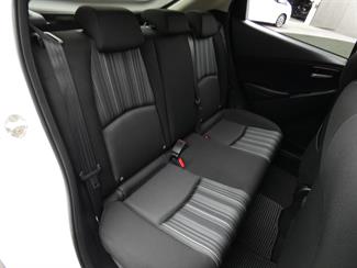 2020 Mazda 2 - Thumbnail