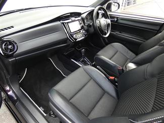 2016 Toyota COROLLA - Thumbnail