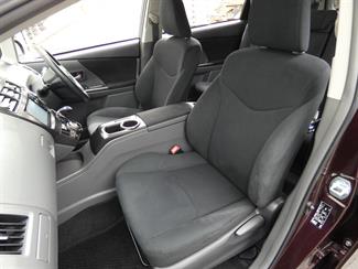 2014 Toyota Prius - Thumbnail