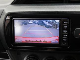 2017 Toyota VITZ - Thumbnail