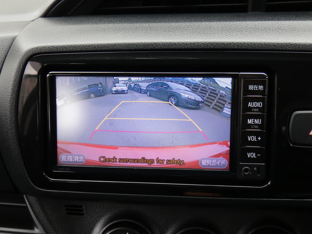 2017 Toyota VITZ