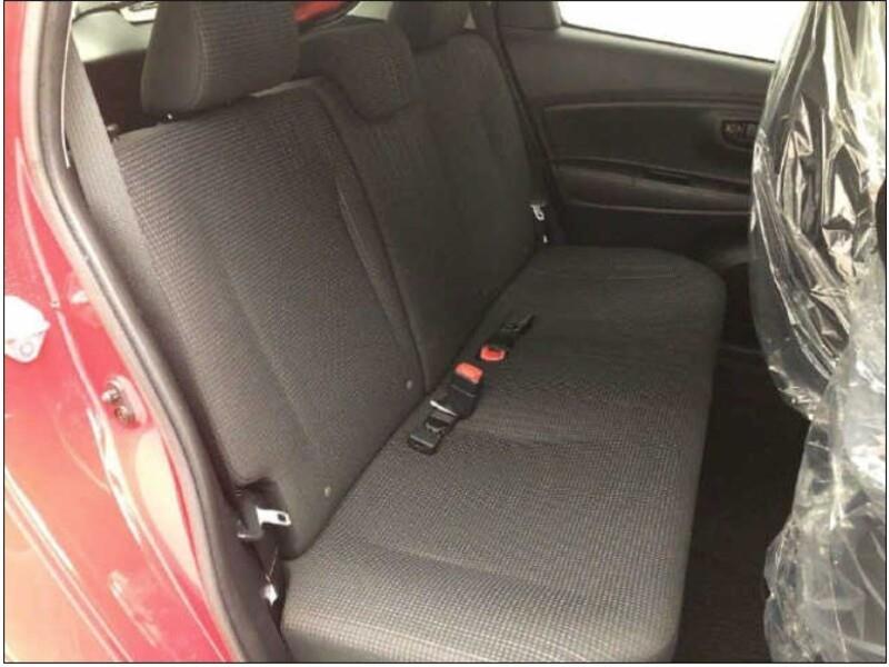 2017 Toyota VITZ