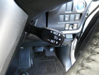 2015 Toyota Esquire - Thumbnail