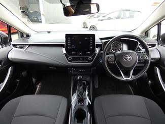 2020 Toyota COROLLA - Thumbnail