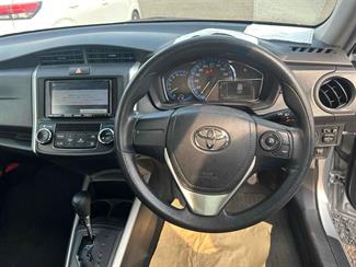 2020 Toyota COROLLA - Thumbnail