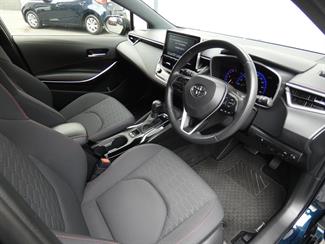 2018 Toyota COROLLA - Thumbnail