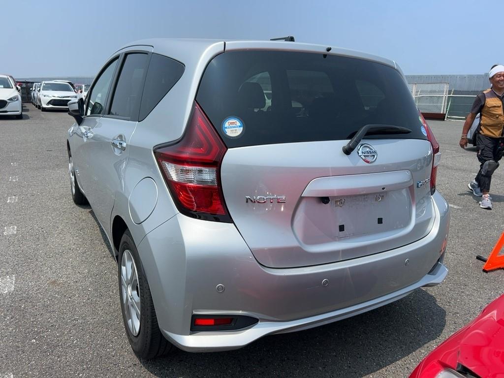 2020 Nissan NOTE