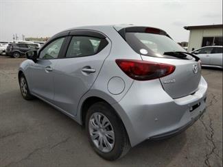 2021 Mazda 2 - Thumbnail