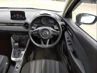 2021 Mazda 2 - Thumbnail