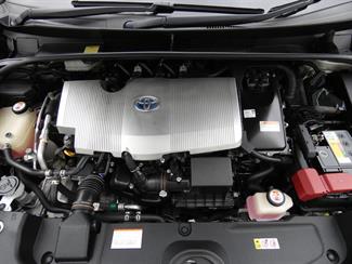 2017 Toyota Prius - Thumbnail